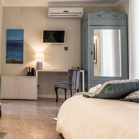 Palazzo Taranto Luxury Rooms Caltagirone Exterior photo